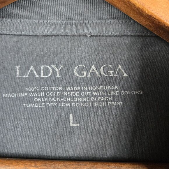 Lady Gage Size Large Dark Gray Short Sleeve T Shirt NWOT - Picture 3 of 4